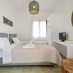 Center Houses Apartment Naxos City