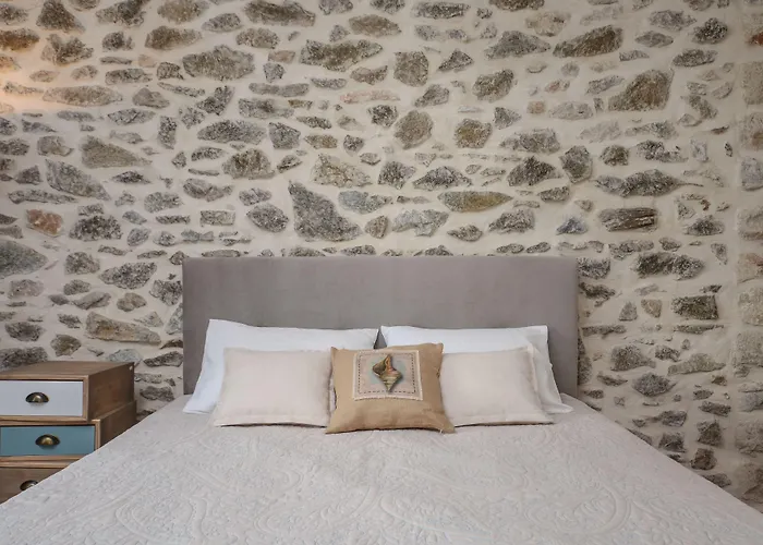 Center Houses Naxos City