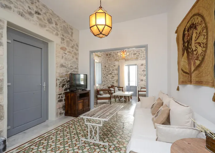 Center Houses * Naxos City