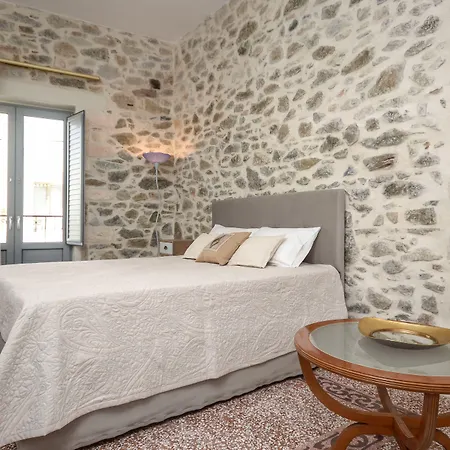 Naxos Center * Naxos City