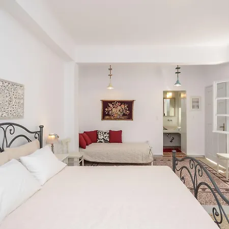 Center Houses Apartment Naxos City