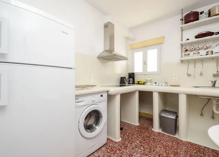 Center Houses * Naxos City