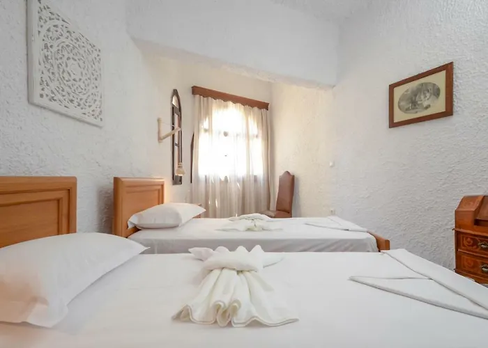 Center Houses * Naxos City